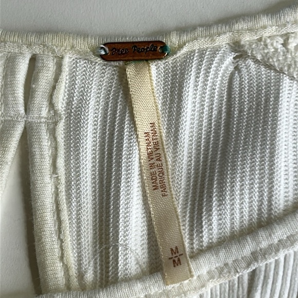 FREE PEOPLE FIRE ISLAND WHITE  KNIT CROCHET DRAWSTRING WAIST TUNIC TOP SIZE M - Picture 8 of 15